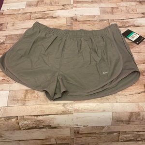 NWT Nike Athletic Shorts - Gray - Dri-Fit Size XL